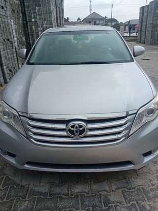 TOYOTA AVALON