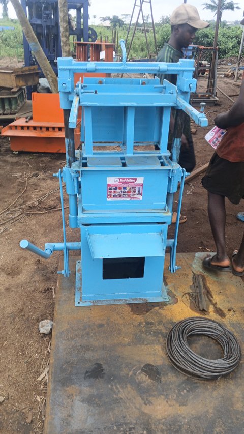 St2 block making machine photo 2