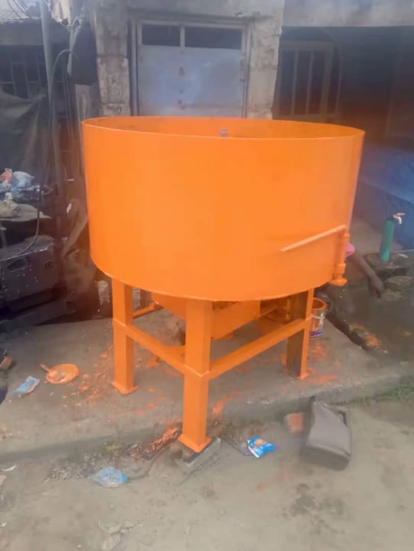 CONCRETE MIXER