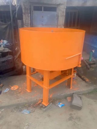 CONCRETE MIXER